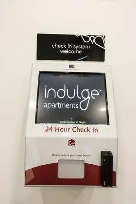 Indulge Apartments CBD - Lobi