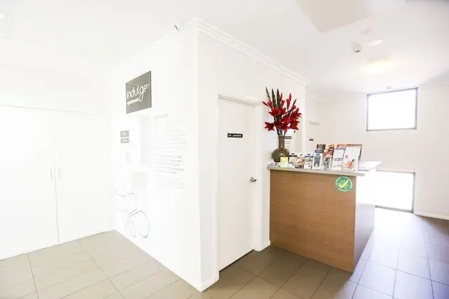 Indulge Apartments - Ontario - Lobi