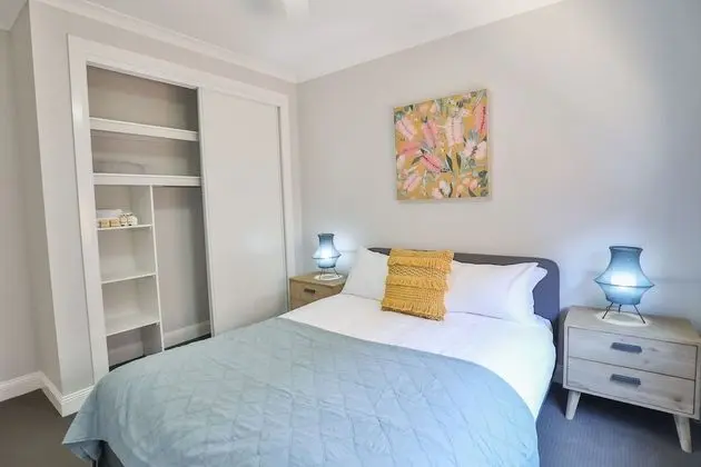 Indulge Luxury Homes - Dockside Marina - Oda