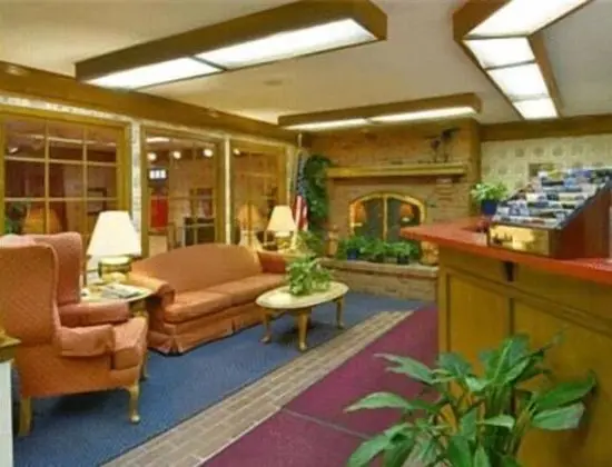 Indy Speedway Inn - Lobi