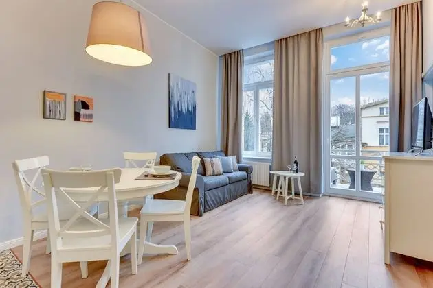 Indygo Apartments by Renters