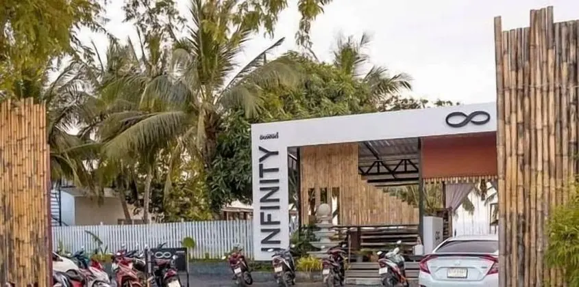 INFINITY Beach Club