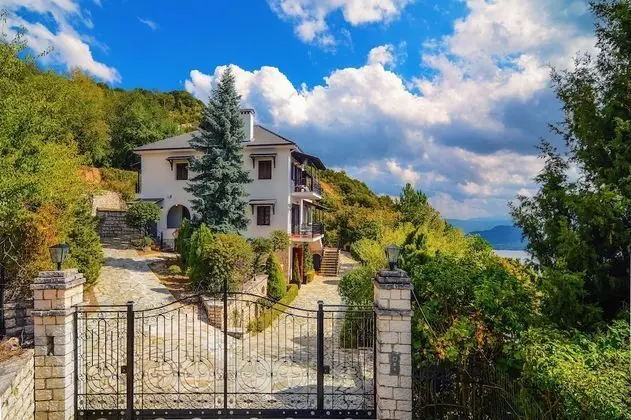 Infinity Villa Ioannina - Dış Mekan