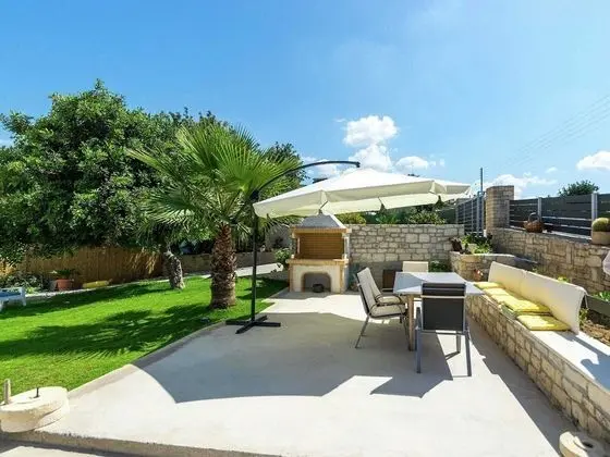 Infinity Pool Villa With Sea Views Near Rethymno City & Beach and Shaded BBQ - Dış Mekan