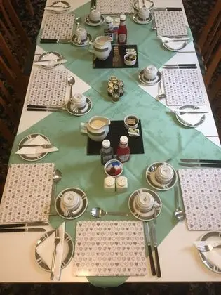 Inglewood Guesthouse - Yerinde Yemek