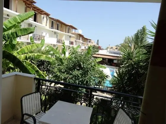 Iniochos Hotel ( EX APOLLO )