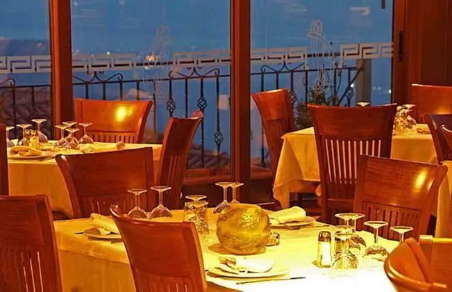 Iniohos Hotel Restaurant - Yeme / İçme
