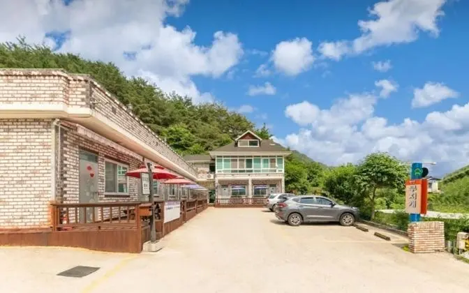 Inje Rainbow Pension