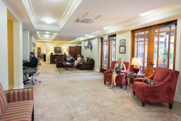 The Inlet Sports Lodge - Lobi
