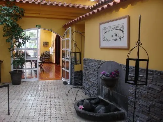Inn & Art Hotel Gallery