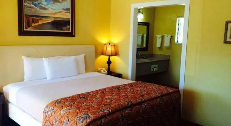 Inn By the Bay Monterey