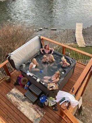 Inn on Bigfork Bay Loft 2 Bedroom - Havuz
