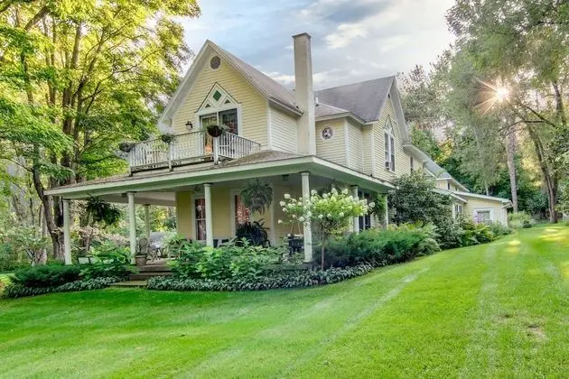 The Inn at Breezy Hill Farm