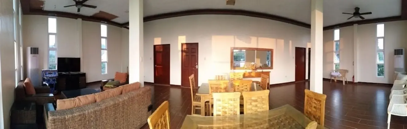The Inn at Calayo - Lobi