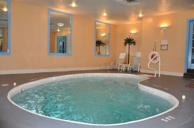Inn of the Dove - Luxury Romantic Suites with Jacuzzi & Fireplace at Harrisburg-Hershey