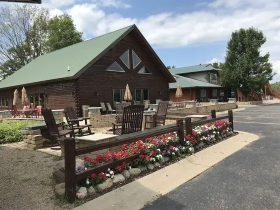 The Inn At Gull Lake - Öne Çıkan Resim
