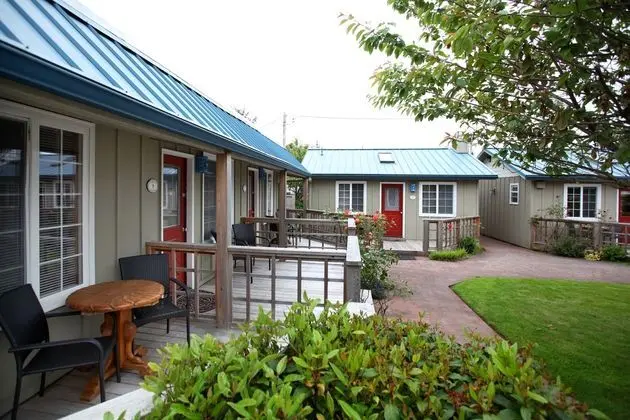 Inn at Haystack Rock