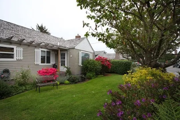 Inn at Haystack Rock