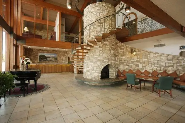 INN OF THE HILLS HOTEL AND CONFERENCE CENTER