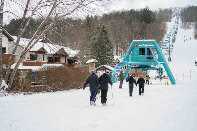 THE INN AT HOLIDAY VALLEY
