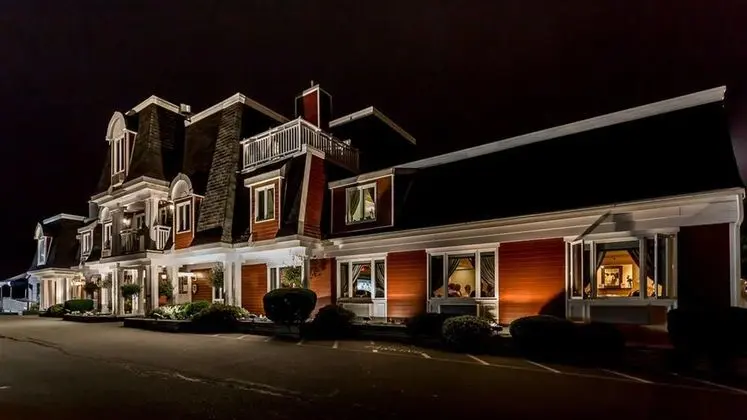Inn on the Lake, Ascend Collection