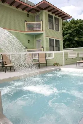 Inn on Mackinac - Havuz