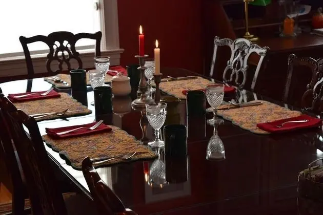 Inn at Monticello - Yerinde Yemek