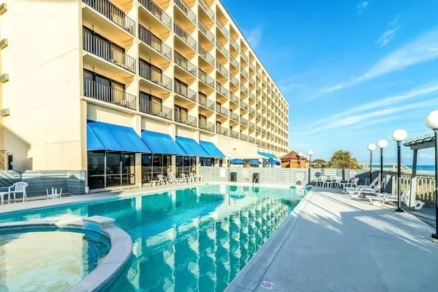 The Inn At Pine Knoll Shores - Havuz