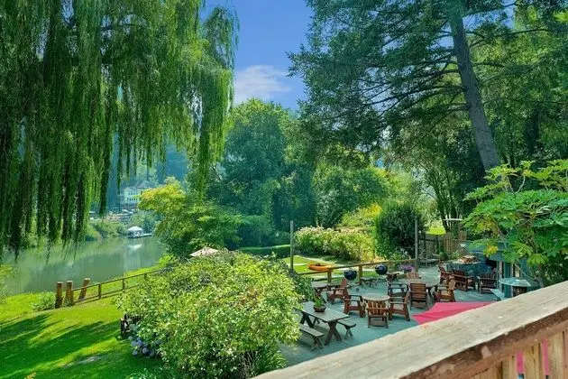 Inn on the Russian River - Öne Çıkan Resim