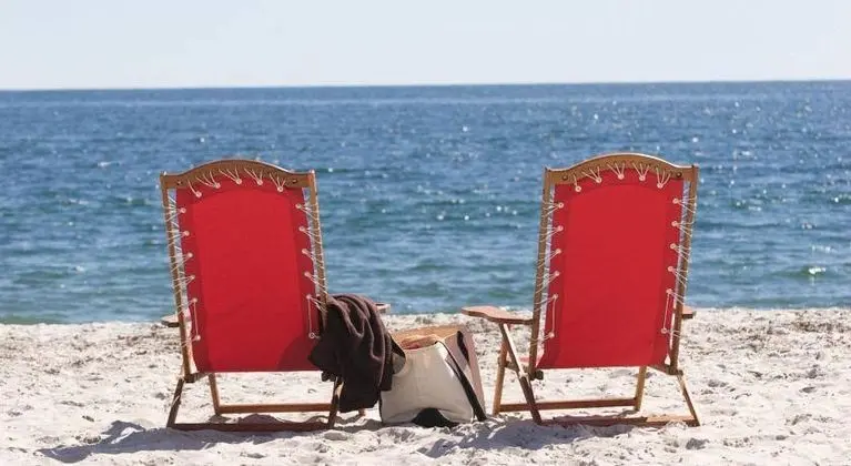 Inn By the Sea