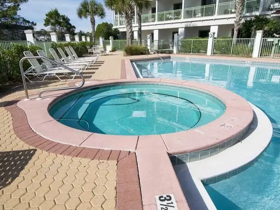 Inn at Seacrest - Havuz