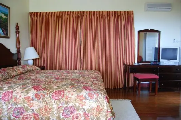 Inn at Shaw Park Gardens & Waterfalls - Oda