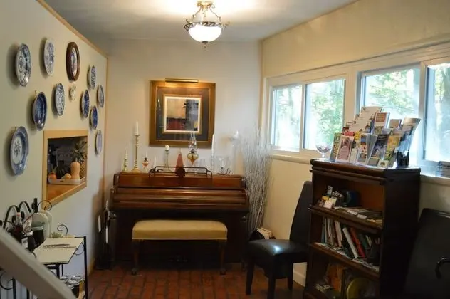 Inn the Woods B&B - Lobi