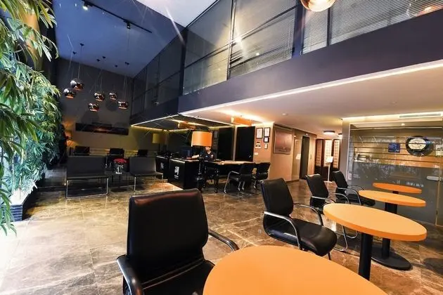 Inncity Hotel Nişantaşı - Lobi