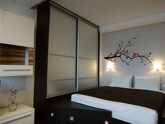 Inndays Arkhitektora Vlasova 39