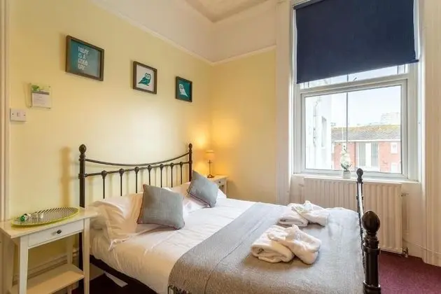 INNit Rooms - Upper Rock