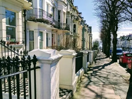 INNit Rooms - Upper Rock
