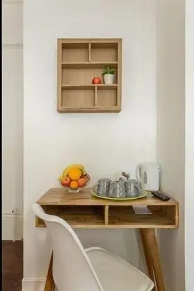 INNit Rooms - Upper Rock - Oda Düzeni