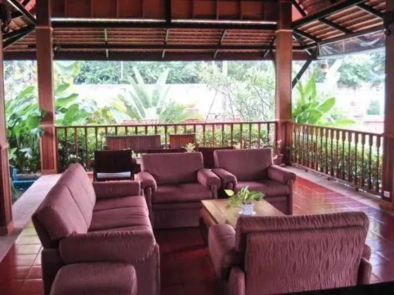Inrawadee Resort - Lobi