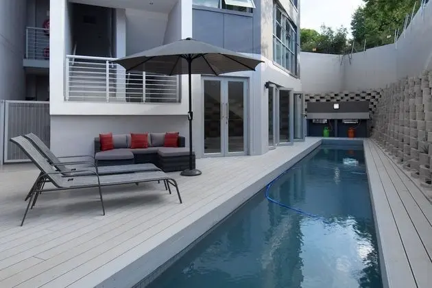 Insignia Lifestyle - Havuz