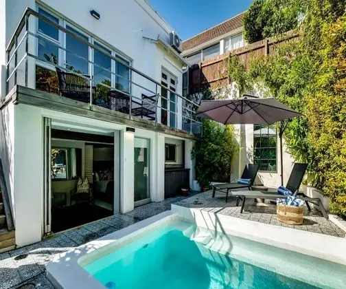 Instow Cottage in Cape Town