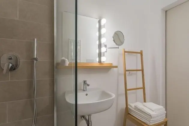 Insula Felix - Deluxe Double or Twin Room With Lake View