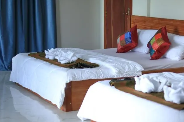 Intanou Boutique Hotel Kampot - Oda