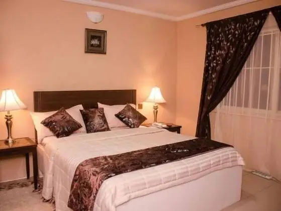 Integrity Hotels & Suites