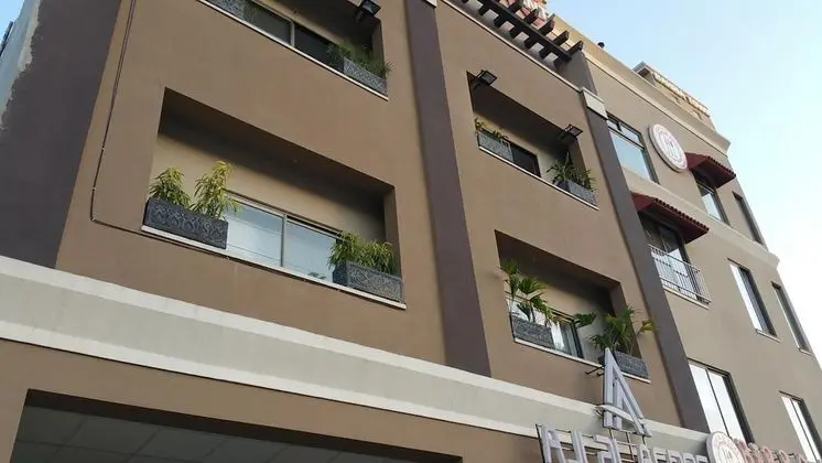 Intellectual Inn - Bahria Town
