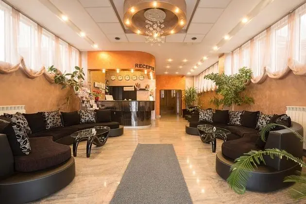 Inter Business Bucharest Hotel - Lobi