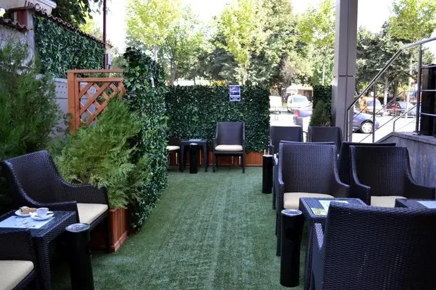 Inter Business Bucharest Hotel - Manzara / Peyzaj