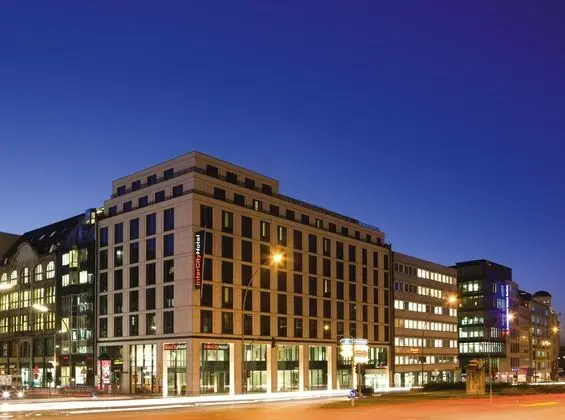 IntercityHotel Hamburg Hauptbahnhof - Genel