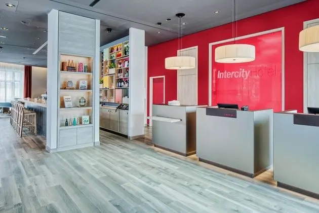 IntercityHotel Hannover Hauptbahnhof Ost - Lobi