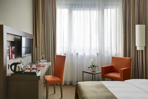 IntercityHotel Hannover - Oda